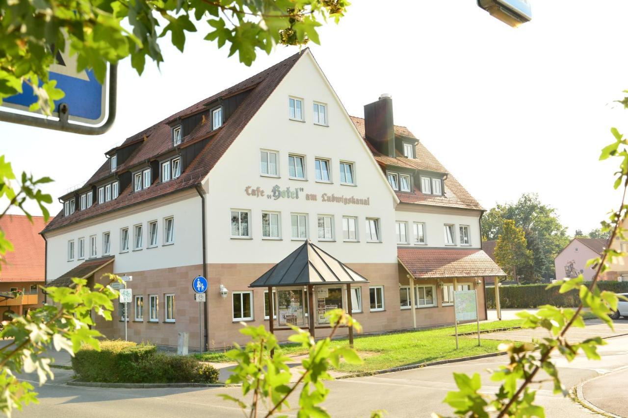 Hotel Am Ludwigskanal Wendelstein Exterior foto